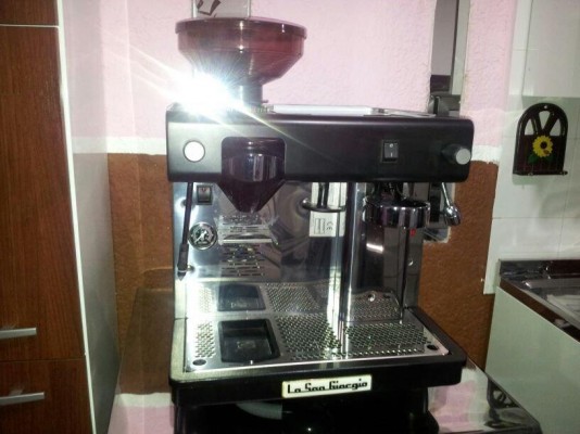 Máquina de Café Express/Capuchinera La San Giorgio Maxi 1 Grupo Automática  con molino incorporado