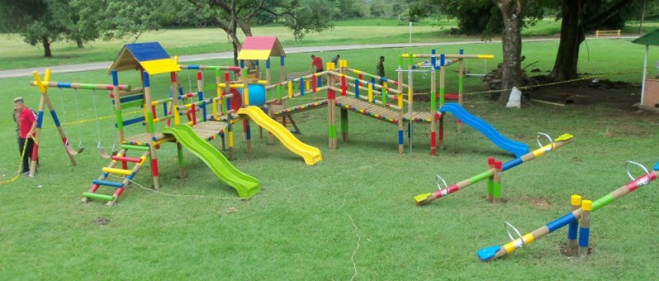 Parque infantil para niños de la primera infancia, instalado en Mosquera,  Cundinamarca – Mega Parques Infatiles